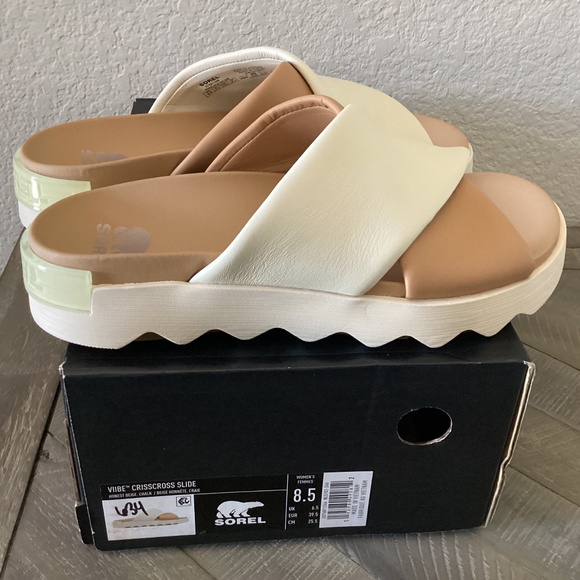 SOREL Viibe Crisscross Slide Sandals, size 8.5 - Picture 1 of 10